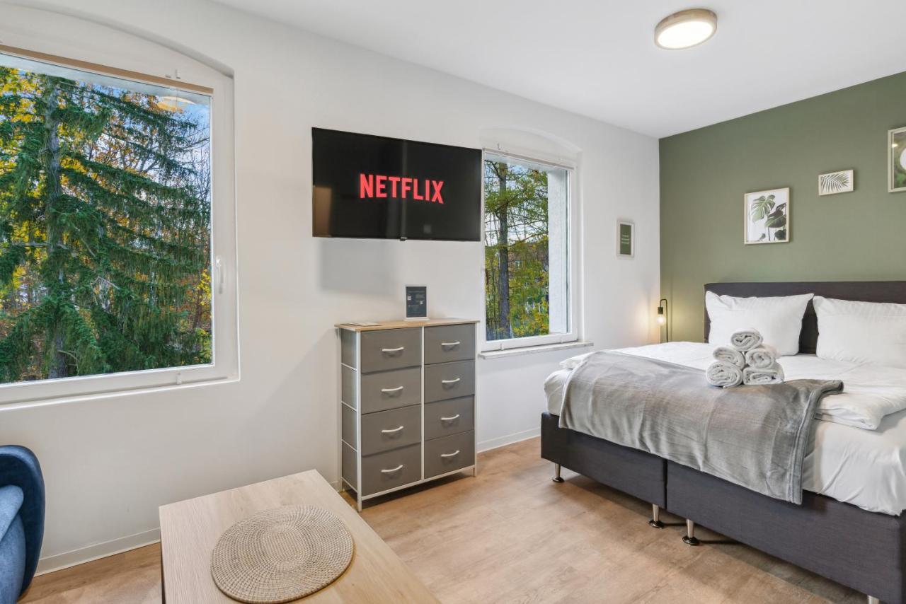 Vorstadtoase - 3 Personen - Apartment Mit Queensize-Bett, Badewanne, Schlafcouch, Parken, Netflix, Naehe Ber Айхвальде Экстерьер фото